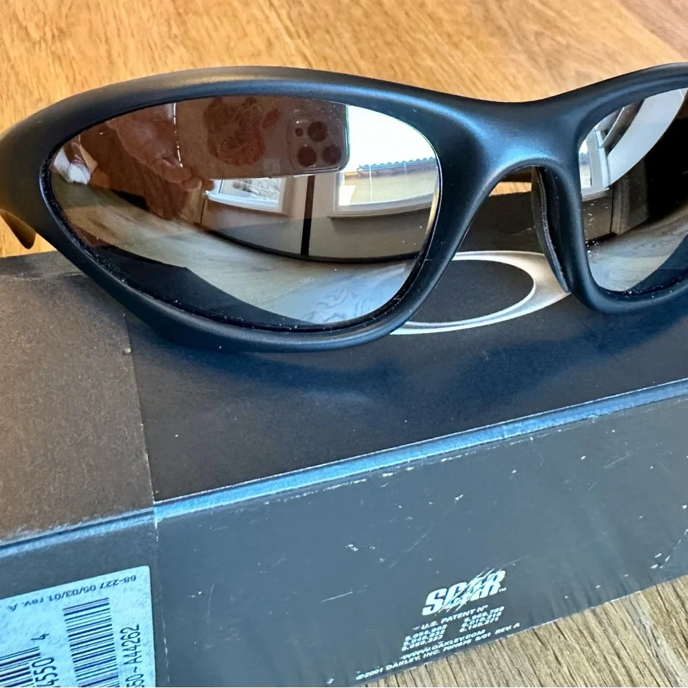Oakley Scar Sunglasses in black with black lenses